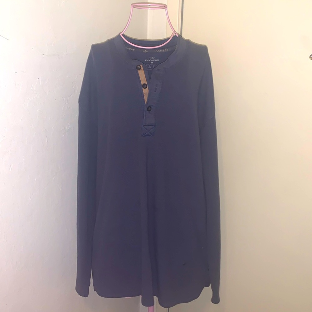 -Dockers Gray/Orange
L/S button front shirt- Medium As Is